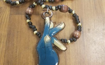 Mu Beta Phi Handsign Tiki